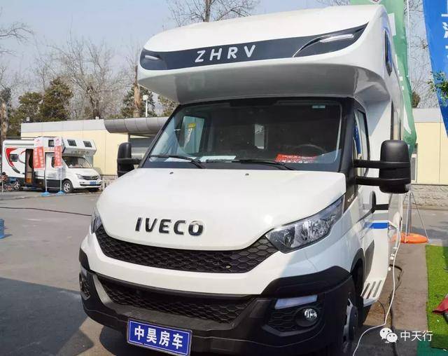 尾部床變長(zhǎng)后達(dá)1.95米，中昊進(jìn)口依維柯C型房車